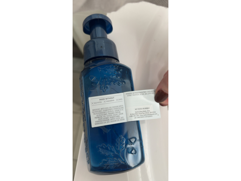 Bath & Body Works Gentle & Clean Foaming Hand Soap, Sweater Weather, 8.75 oz/259 mL