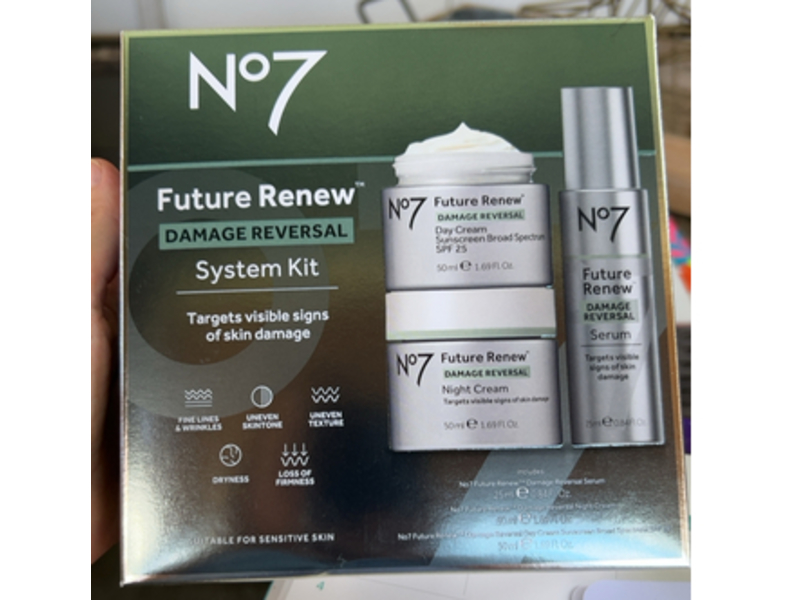 No7 Future Renew Damage Reversal System Kit