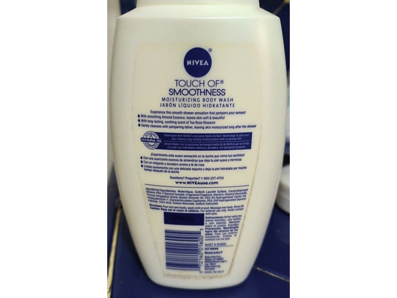 Nivea Touch Of Smoothness Moisturizing Body Wash, Tea Rose Blossom + Almond Essence, 25.4 fl oz/750 mL