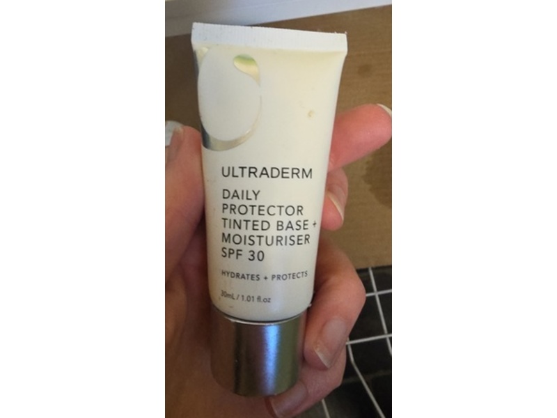 UltraDerm Daily Protector Tinted Base + Moisturiser, SPF 30, 1.01 fl oz/30 mL