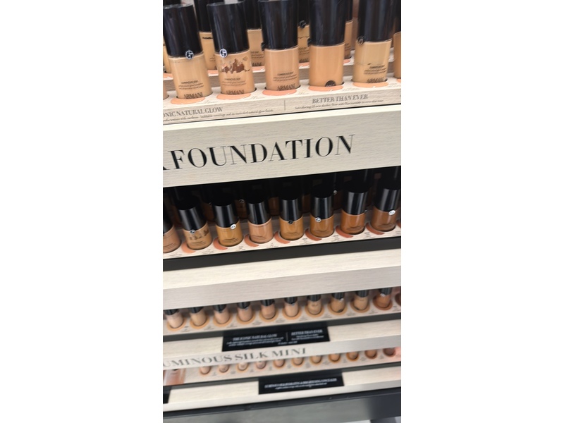 Giorgio Armani Luminous Silk Foundation, 5.1, 1 fl oz/30 mL