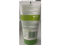 Simple Moisturising Facial Wash, Pro-Vitamins B5+E, 150 mL - Image 4