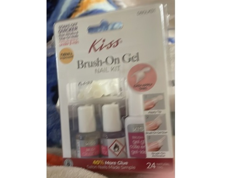 Kiss Brush-On Gel Nail Kit
