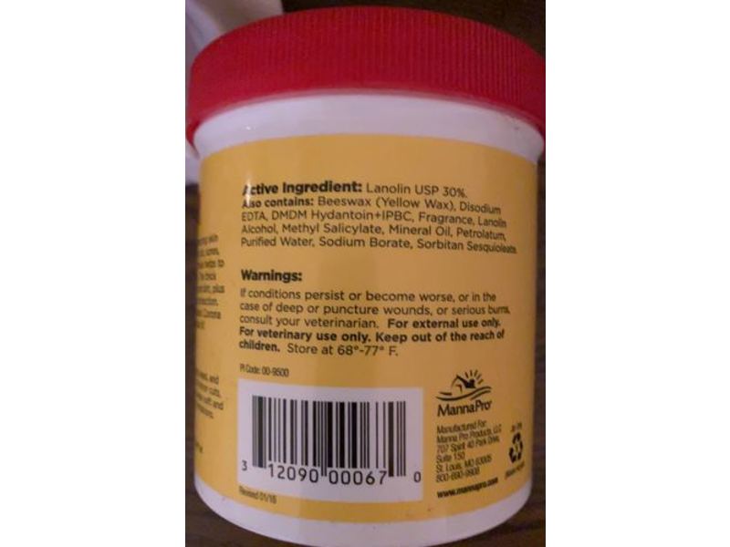 Manna Pro Corona Ointment jar, 14 oz/397 g