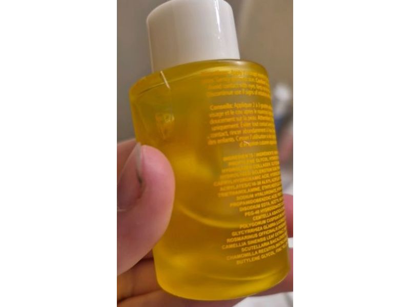 W7 Essential Essence Serum, Hyaluronic Acid Collagen And Bromelatin Pineapple Enzyme, 1 fl oz/30 mL