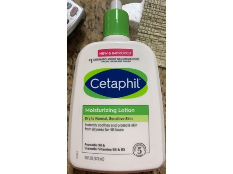 Cetaphil Moisturizing Lotion, Dry To Normal, Sensitive Skin, 16 fl oz/473 mL