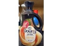 Downy Ultra Soft + Fresh Fabric Softener, Joyful Island Hibiscus & Mango, 64 fl oz/1.92 L, 96 Loads - thumbnail 2