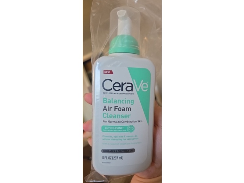CeraVe Balancing Air Foam Facial Cleanser, 8 fl oz/237 mL