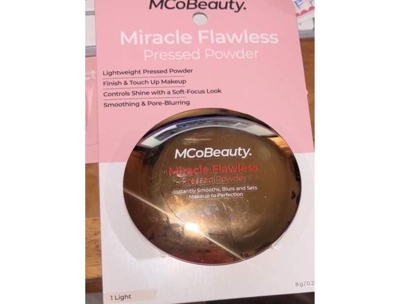 McoBeauty Miracle Flawless Pressed Powder, 1 Light, 0.2 oz/8 g