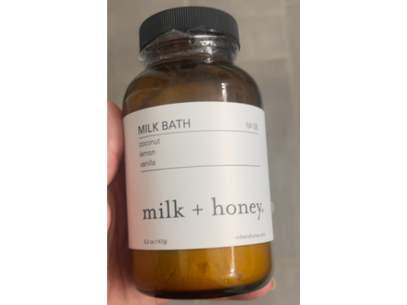 Milk + Honey Milk Bath No. 05, Coconut Oil, Vanilla, & Lemon 5.3 oz/147 g