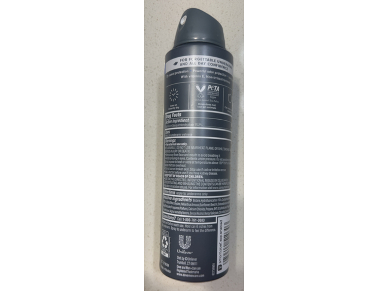 Dove Men+Care Dry Spray Antiperspirant, Midnight Classico, 3.8 oz/107 g