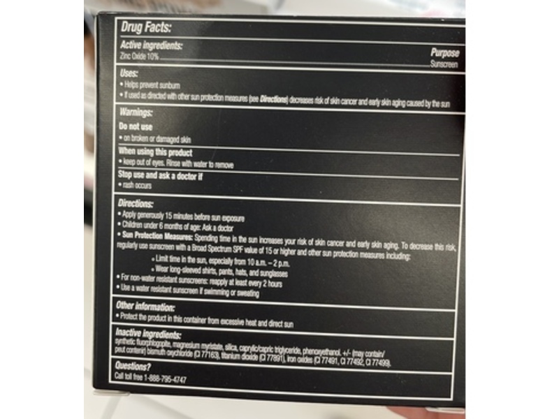 bareMinerals Original Pressed Powder Foundation, Neutral Ivory 06, SPF 15, 0.3 oz/9 g