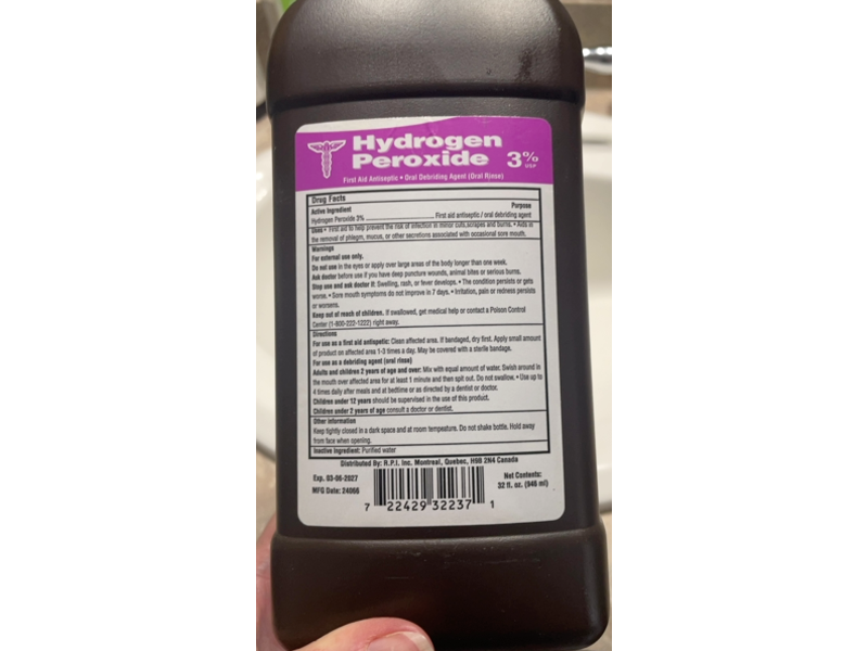 R.P.I First Aid Antiseptic, Hydrogen Peroxide 3%, 32 fl oz/946 mL