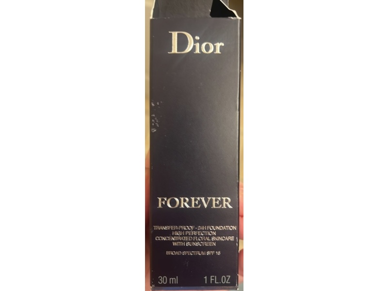Dior Forever Transfer-Proof 24H Foundation Sunscreen, SPF 15, 00 Neutral, 1 fl oz/30 mL