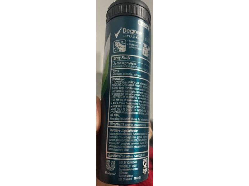 Degree Men Ultraclear Antiperspirant Deodorant Dry Spray, Black + White Driftwood, 3.8 oz