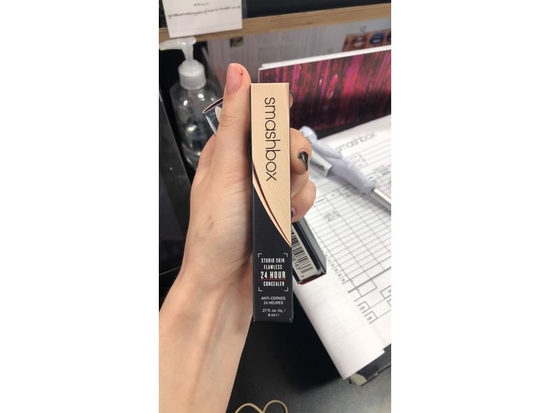 Smashbox Studio Skin Flawless 24 Hour Concealer - 27fl.oz. liq / 8ml