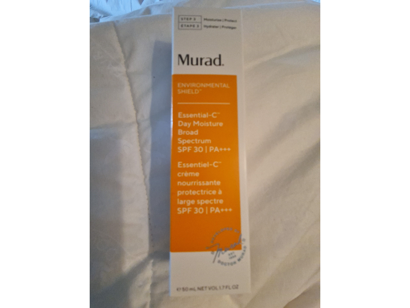 Murad Essential-C Day Moisture, SPF 30, 0.33 fl oz/10 mL