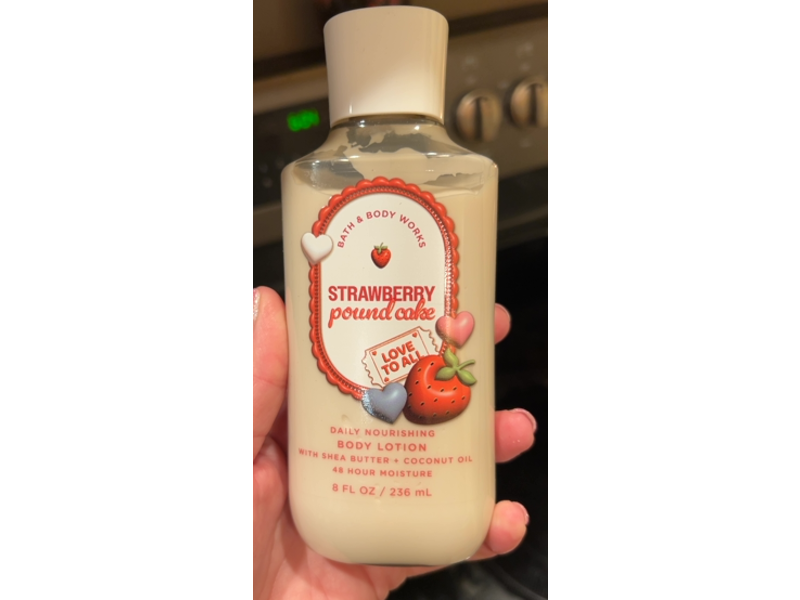 Bath & Body Works Daily Nourishing Body Lotion, Strawberry Pound Cake, 8 fl oz /236 mL