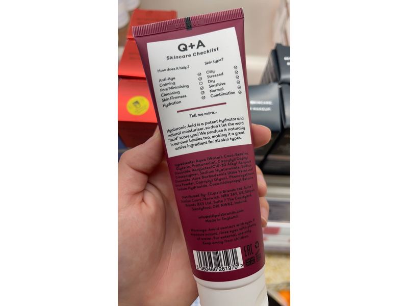 Q+A Hyaluronic Acid Hydrating Cleanser, 4.4 fl oz/135 mL