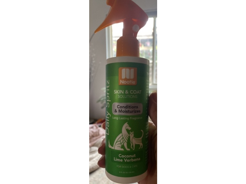 Nootie Daily Spritz Skin & Coat Solutions, Coconut Lime Verbena, 8 fl oz/236 mL