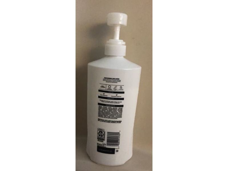 Pantene Classic Clean Shampoo, 27.7 fl oz/820 mL