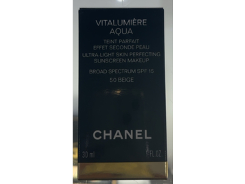 Chanel Vitalumiere Aqua Ultra - Light Skin Perfecting Sunscreen Makeup, SPF 15, 50 Beige, 1 fl oz/30 mL