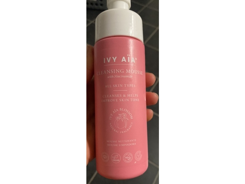Ivy AiA Cleansing Mousse, Niacinamide , 150 mL