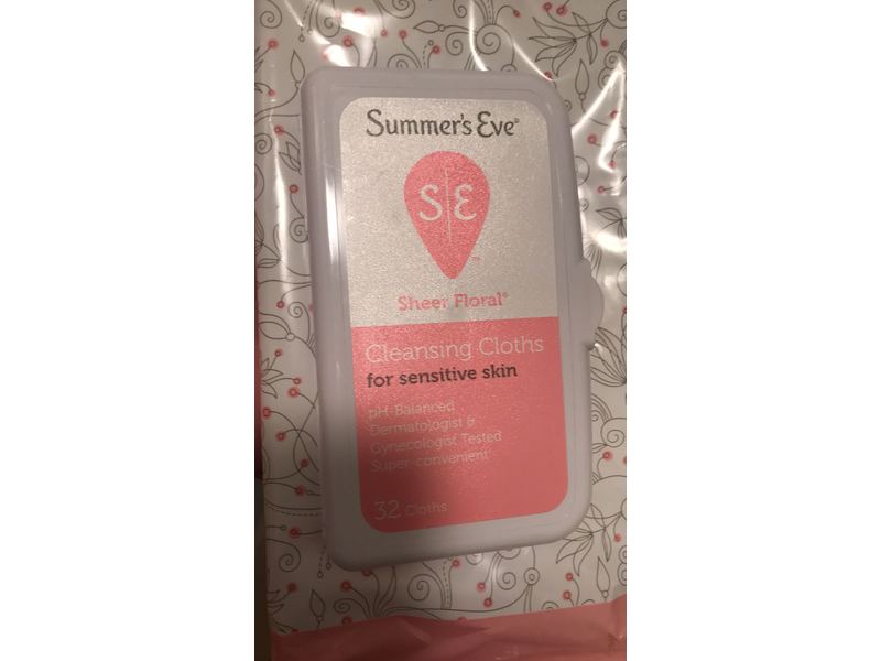Summer's Eve Cleansing Cloths, Sheer Floral, Sensitive Skin, 32 Count