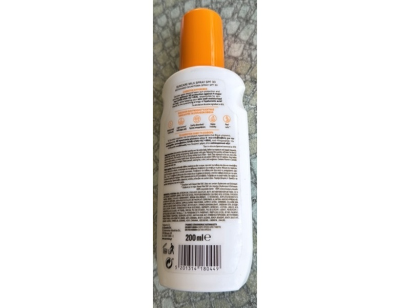 Carroten Protect & Hydrate Suncare Milk Spray, SPF 30, Hyaluronic Acid, 200 mL