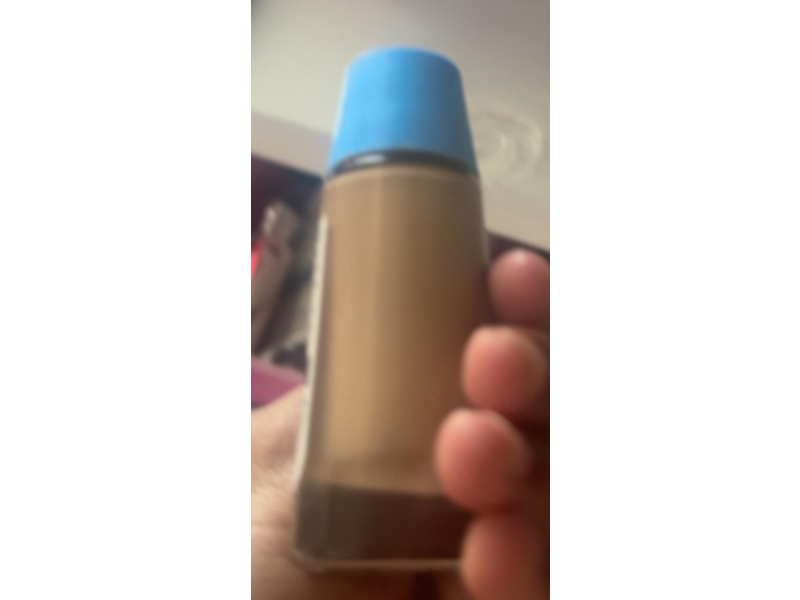 Covergirl Clean Matte Liquid Foundation, 553 Sand Beige, 1 fl oz/30 mL