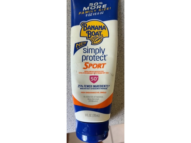 Banana Boat Simply Protect Mineral Enriched Sunscreen Lotion, Sport, UVA/UVB, Broad Spectrum, SPF 50+, 9 fl oz/270 mL