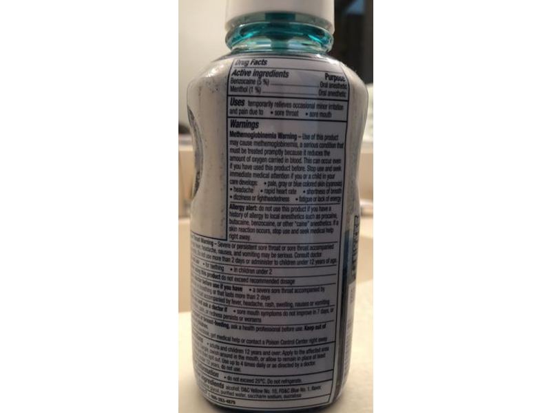 Vicks Vapocool Sore Throat Spray, Cooling + Numbing, 6 fl oz/177 mL