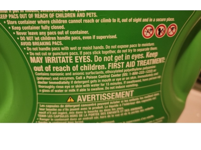 Gain 3 In 1 Flings Laundry Detergent Pacs, Moonlight Breeze Scent, 102 Loads, 73 oz/2.07 kg