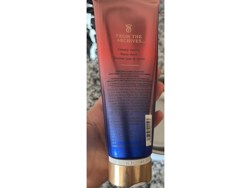 Victoria's Secret Fragrance Lotion, Vanilla Lace, 8 fl oz/236 mL