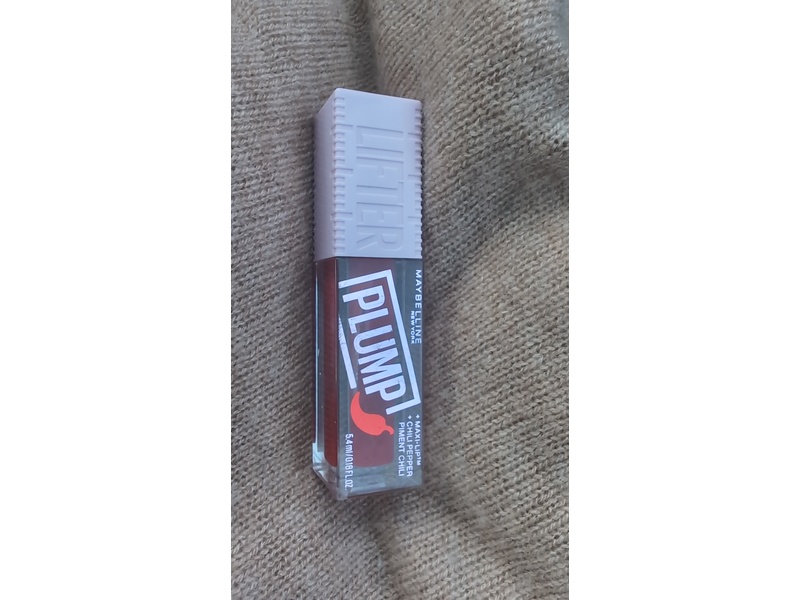 Maybelline Lifter Plump Lip Gloss, Red Flag, 0.18 fl oz/5.4 mL
