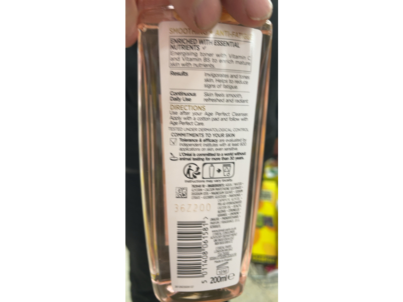 L'Oreal Paris Age Perfect Smoothing & Anti Fatigue Refreshing Toner, Vitamin C + Vitamin B5, 200 mL