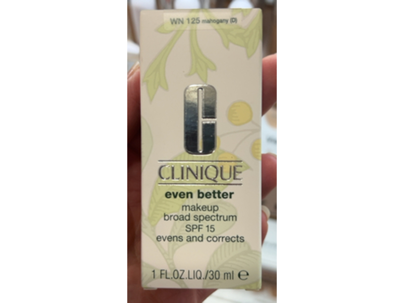 Clinique Even Better Makeup Evens & Corrects Foundation, WN 125 Mahogany, SPF 15, 1 fl oz/30 mL