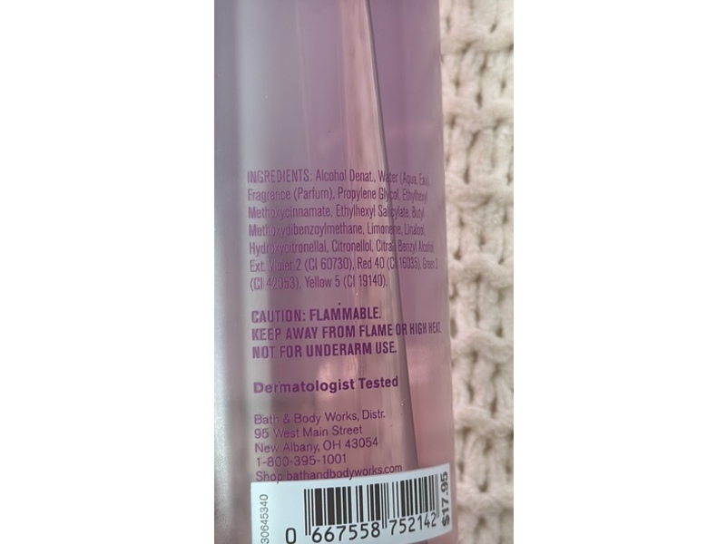 Bath & Body Works Fragrance Mist, Winterberry Wonder, 8 fl oz/236 mL