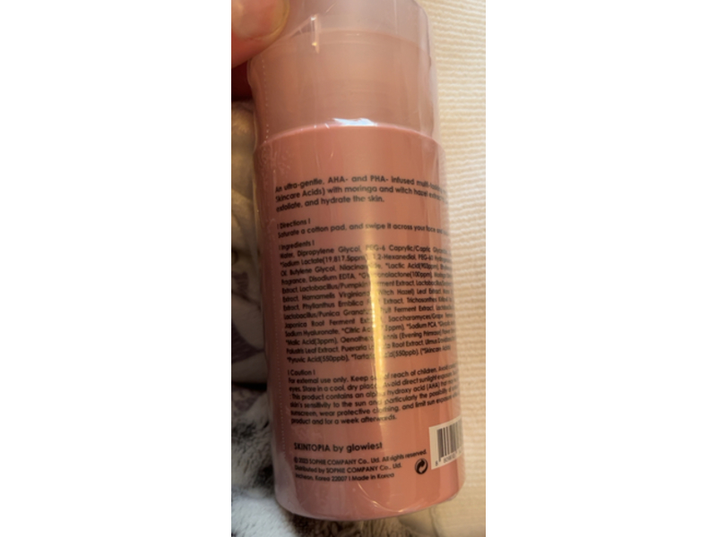 Glowiest Peekaboo Skin Perfecting Toner, Aha Pha, 4.05 fl oz/120 mL