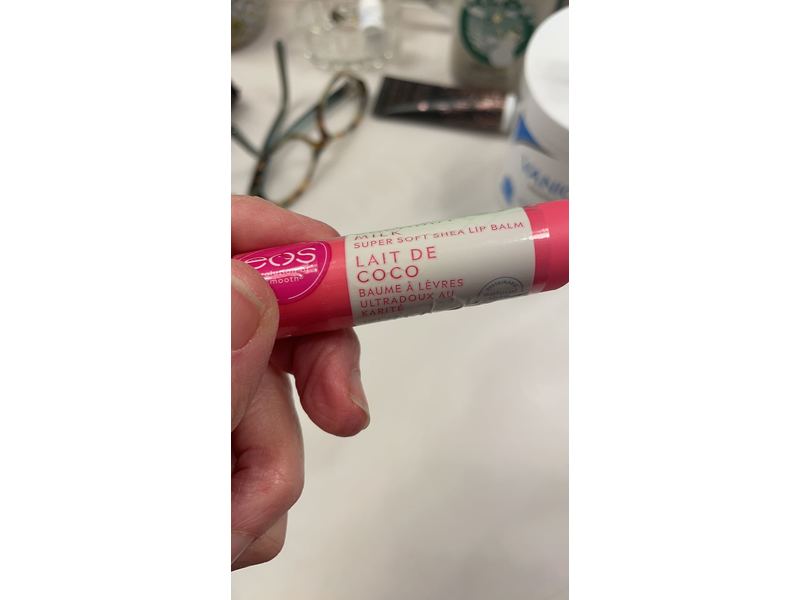 EOS Super Soft Shea Lip Balm Coconut Milk