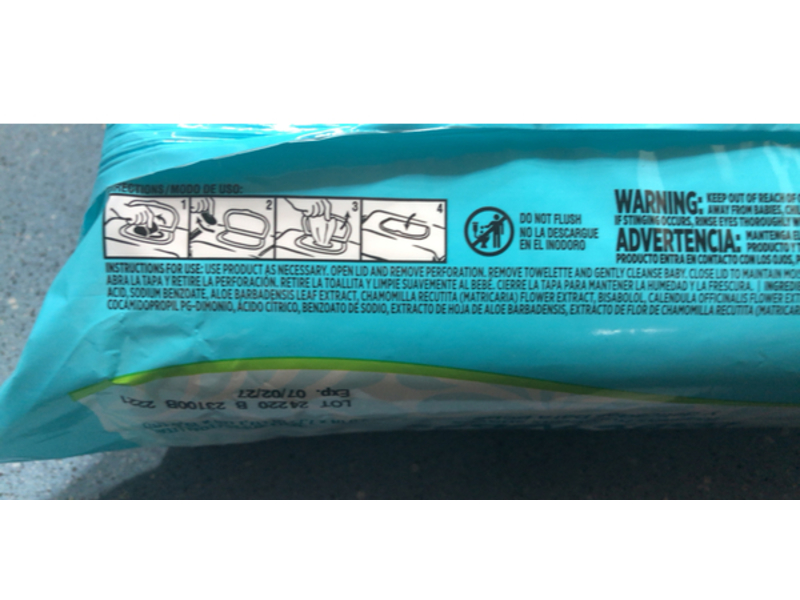 Member's Selection Soft & Gentle Baby Wipes, Extra Large, 100 Count