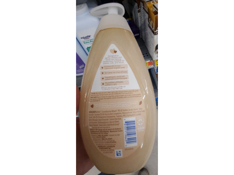 Johnson's Skin Nourish Moisture Wash, Vanilla & Oat Scents, 20.3 fl oz/600 mL