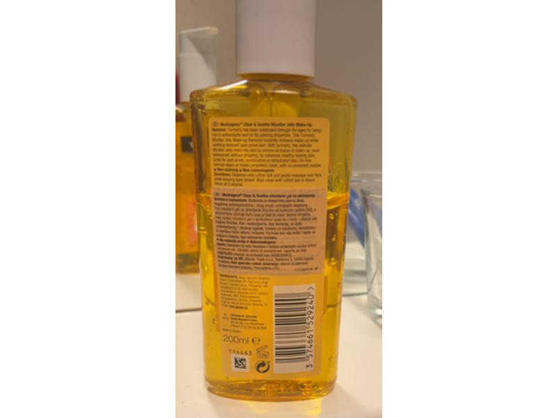 Neutrogena Micellar Jelly Make-Up Remover, Clear & Soothe, 200 mL