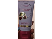 Bath & Body Works Ultimate Hydration Body Cream, Sweetheart Cherry, 2.5 oz/70 g - thumbnail 2