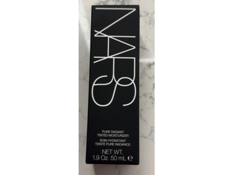 Nars Pure Radiant Tinted Moisturizer, Groenland, 1.9 oz/50 mL