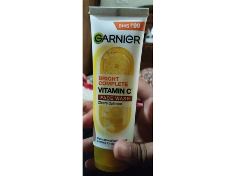Garnier Bright Complete Face Wash, Vitamin C, 50 g