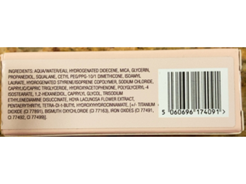 Charlotte Tilbury Hollywood Flawless Filter Superstar Youth Glow 3 Fair, 0.18 fl oz/5.5 mL