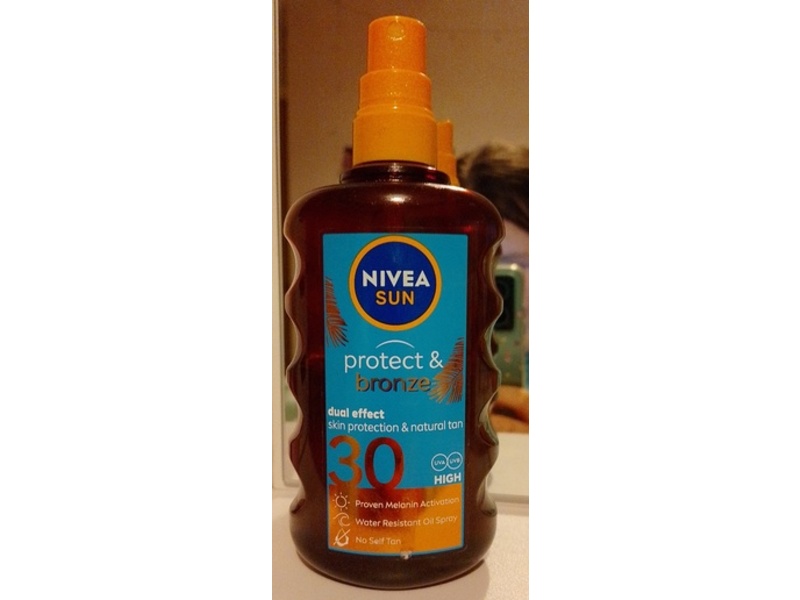 Nivea Sun Protect & Bronze Spray, SPF 30, 200 mL