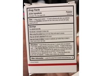 Elta MD Skincare UV Clear Broad Spectrum Face Sunscreen, SPF 46, Tinted, 0.5 oz/14 g - thumbnail 3