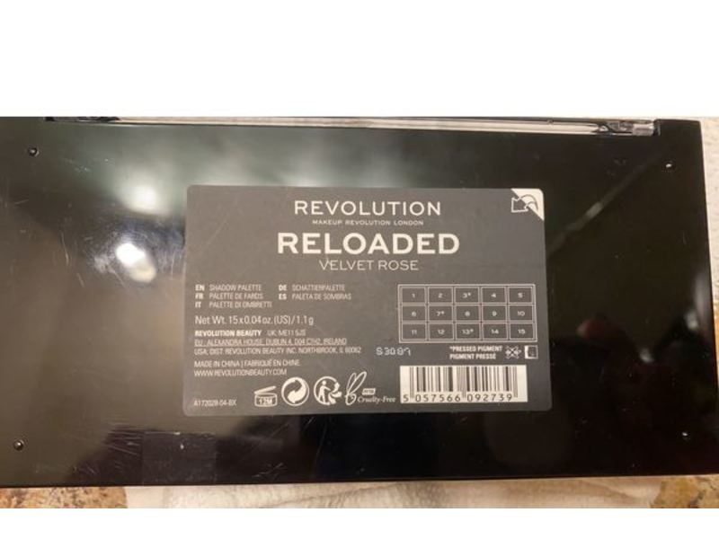 Revolution Beauty Reloaded Eyeshadow Palette, Velvet Rose, 16.5g